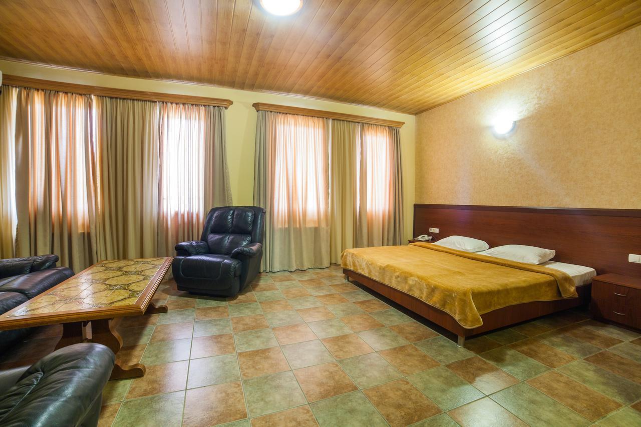 Zedazeni Hotel Mtsʼkhetʼa Bagian luar foto
